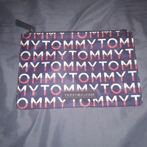 Tommy Hilfiger clutch
